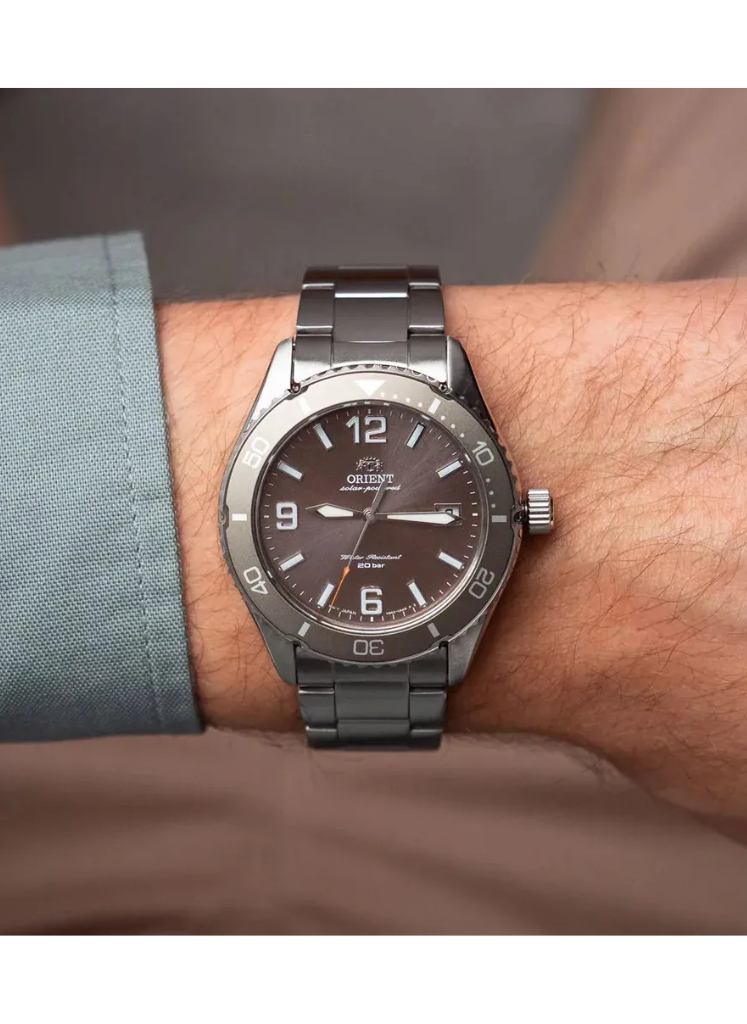Relógio ORIENT Mako 40 Diver Solar RA-WJ0004Y10B