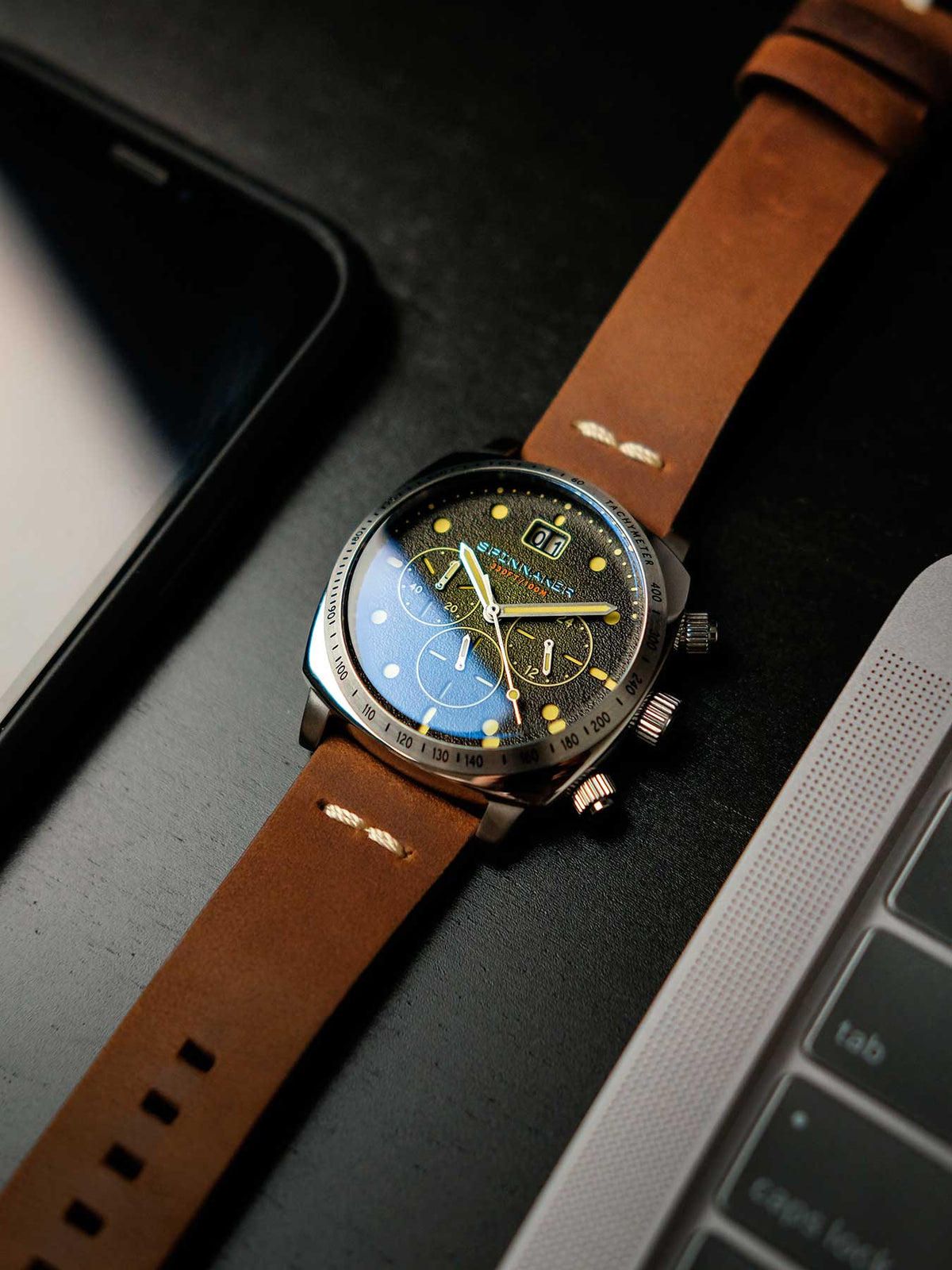 Relógio Spinnaker Hull Chronograph SP-5068-02