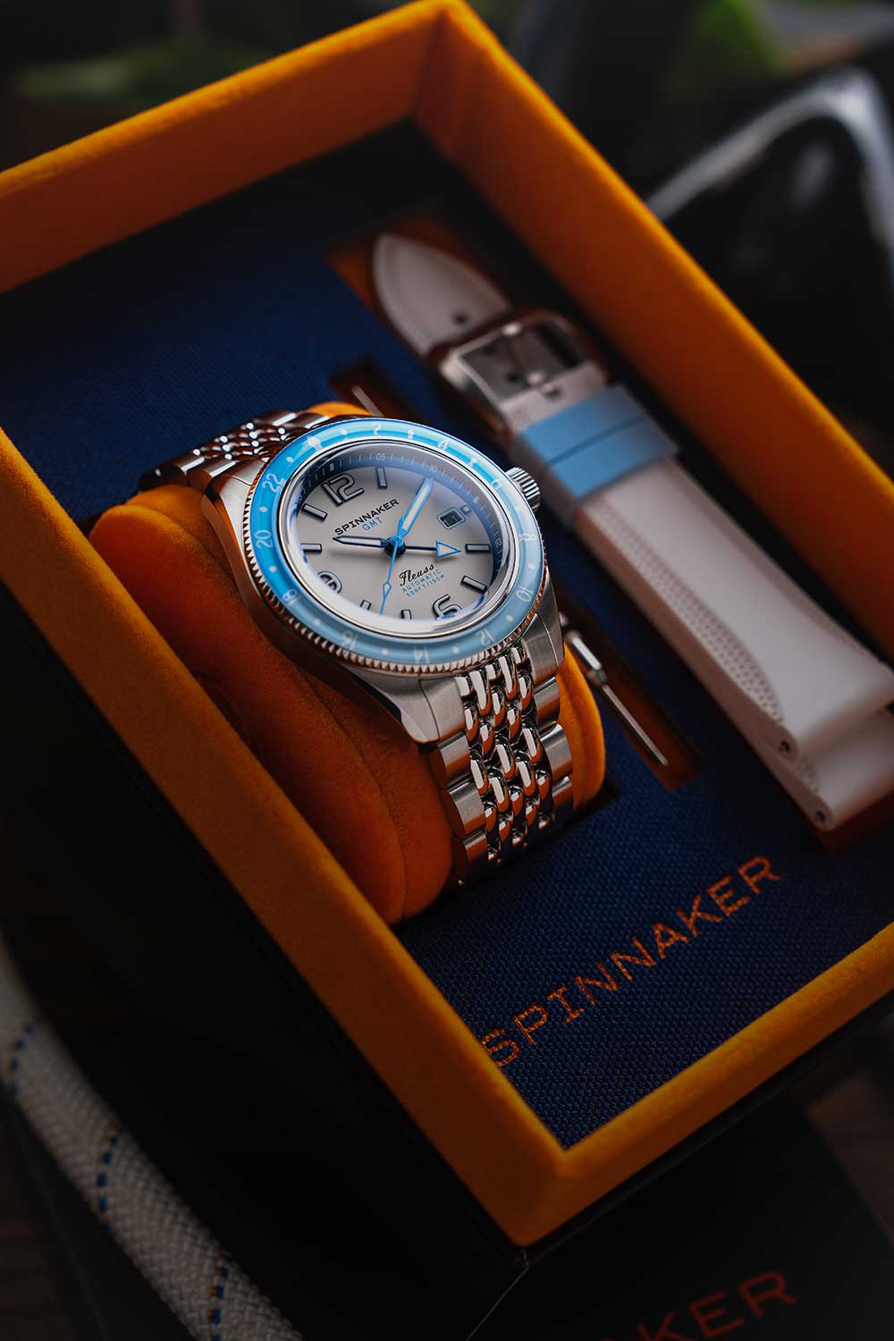 Relógio Spinnaker Automático Fleuss GMT SP-5120-22 *Kit Pulseira