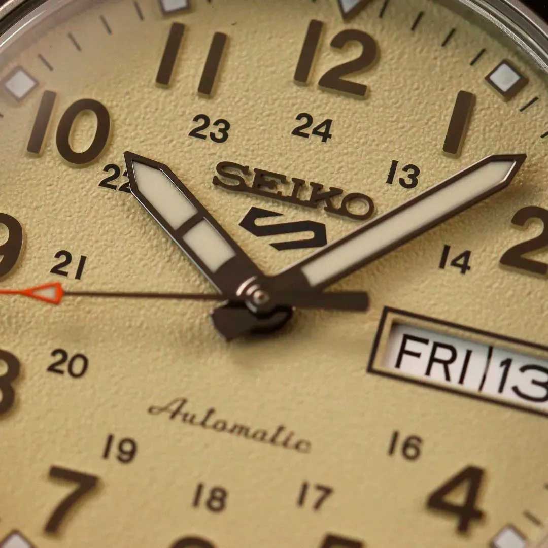 Relógio New SEIKO 5 Automático Sports Field SRPJ83