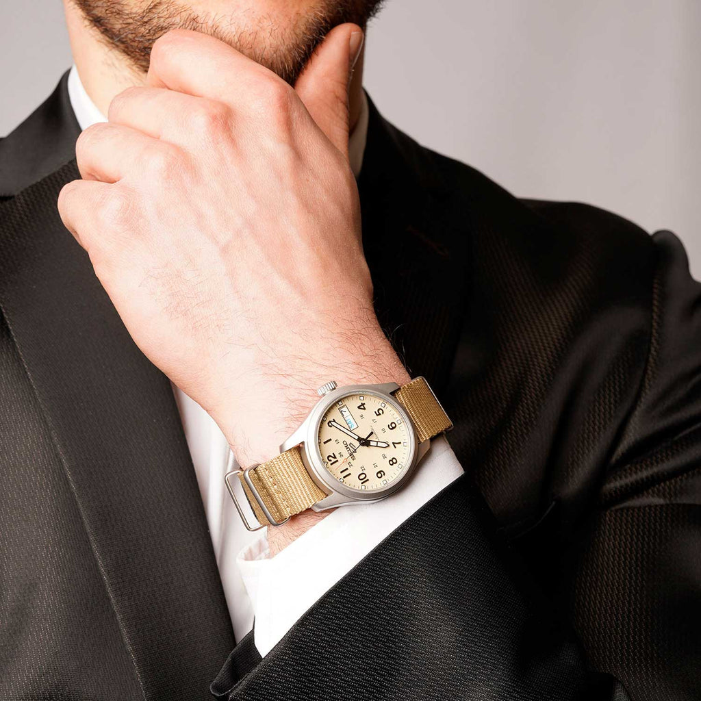 Relógio New SEIKO 5 Automático Sports Field SRPJ83