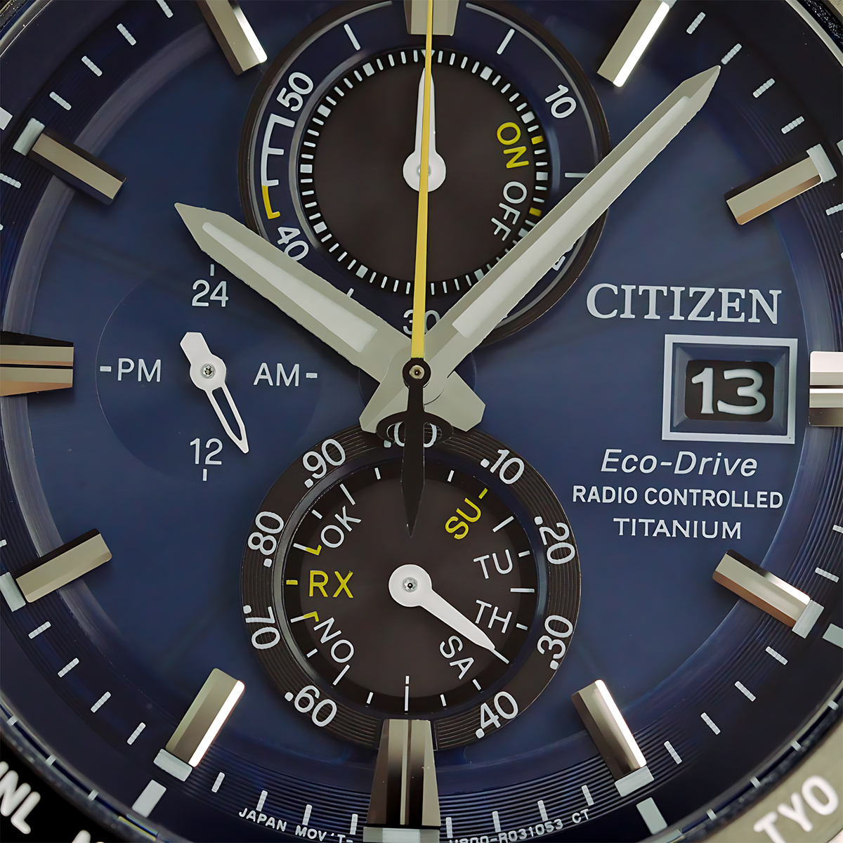 Relógio CITIZEN Eco-Drive Radio Controlled TZ31838F *Super Titanium