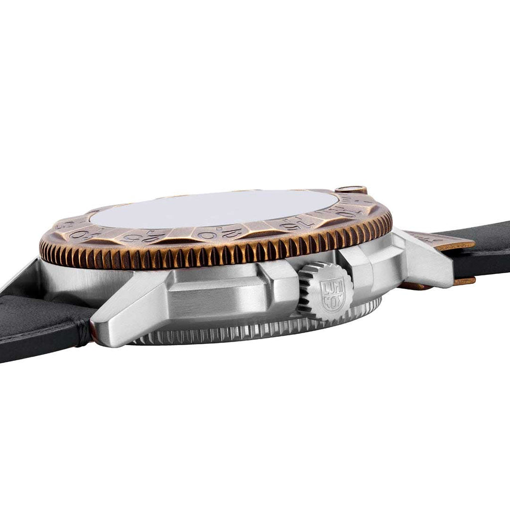 RELÓGIO LUMINOX ADVENTURE XL.1301 *43mm *Swiss Made