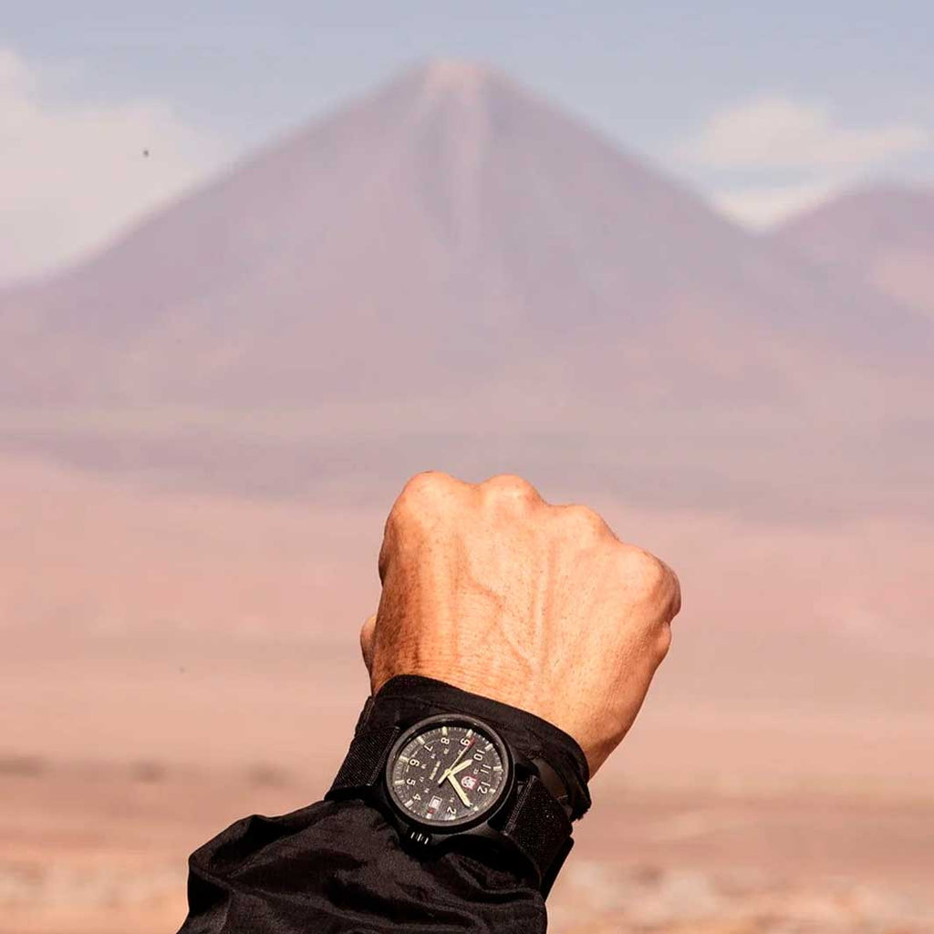 RELÓGIO LUMINOX ATACAMA FIELD XL.1970.SET *Safira *43mm *Swiss Made