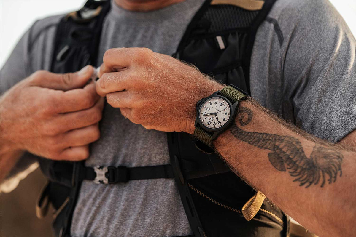 RELÓGIO LUMINOX ATACAMA FIELD 1971 *Safira *43mm *Kit 2 pulseiras