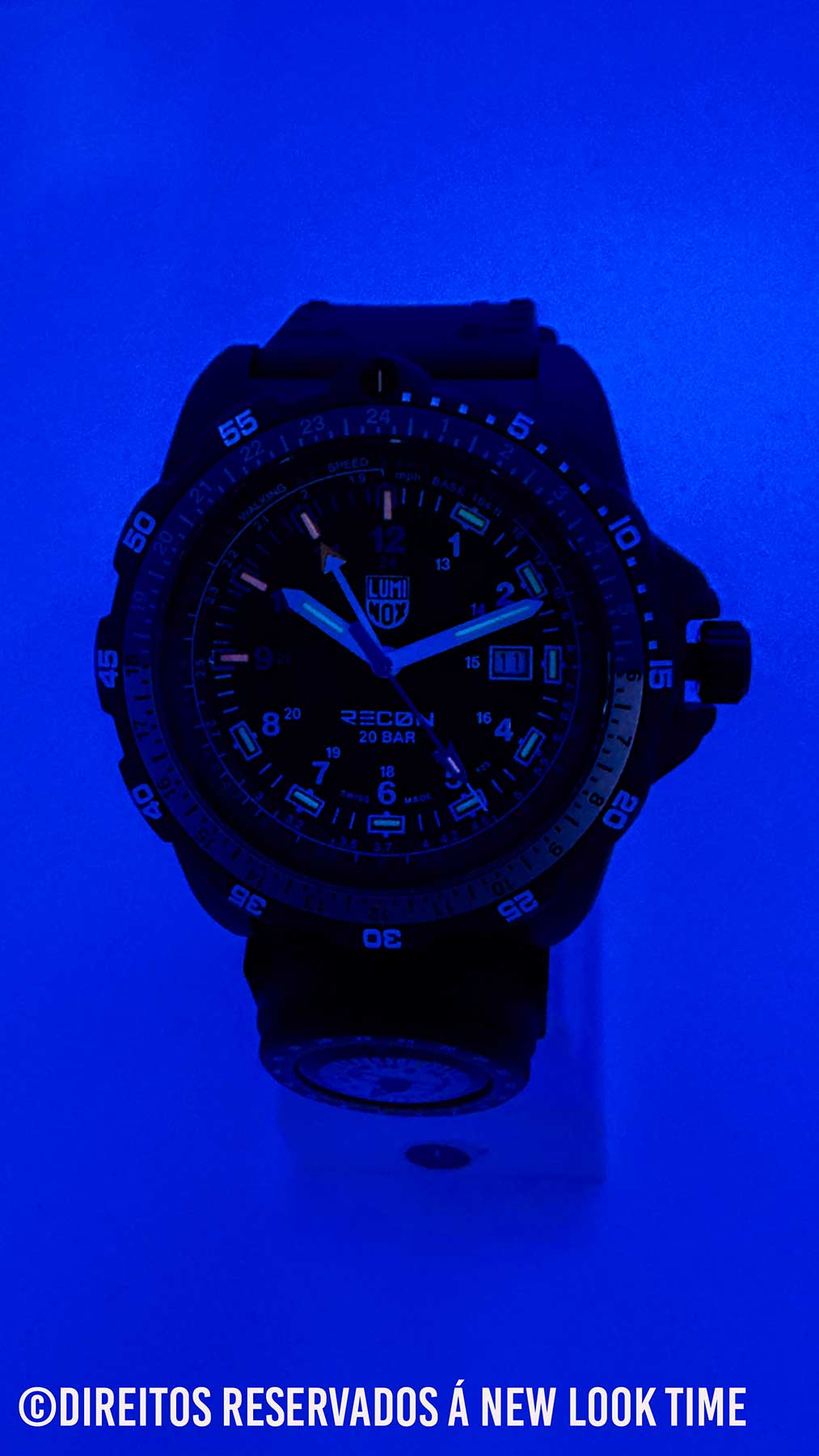 RELÓGIO LUMINOX RECON NAV SPEC XL.8833 46mm *Safira *Swiss Made
