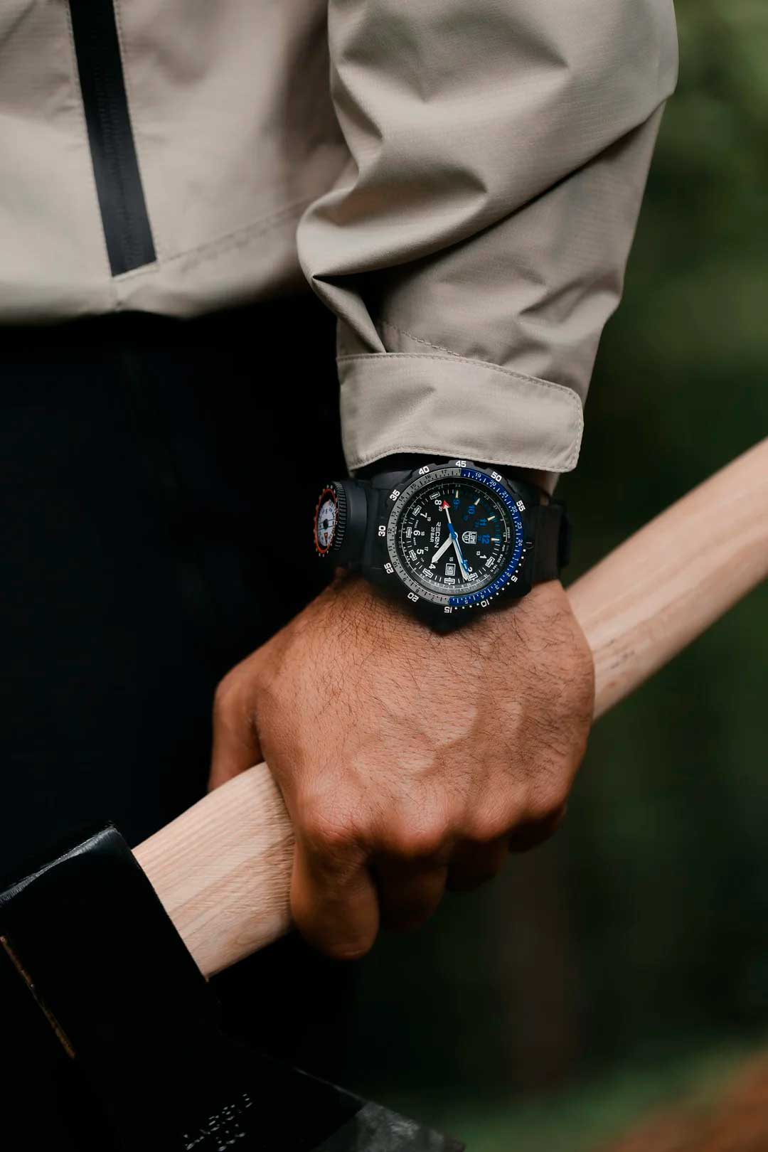 RELÓGIO LUMINOX RECON NAV SPEC XL.8833 46mm *Safira *Swiss Made