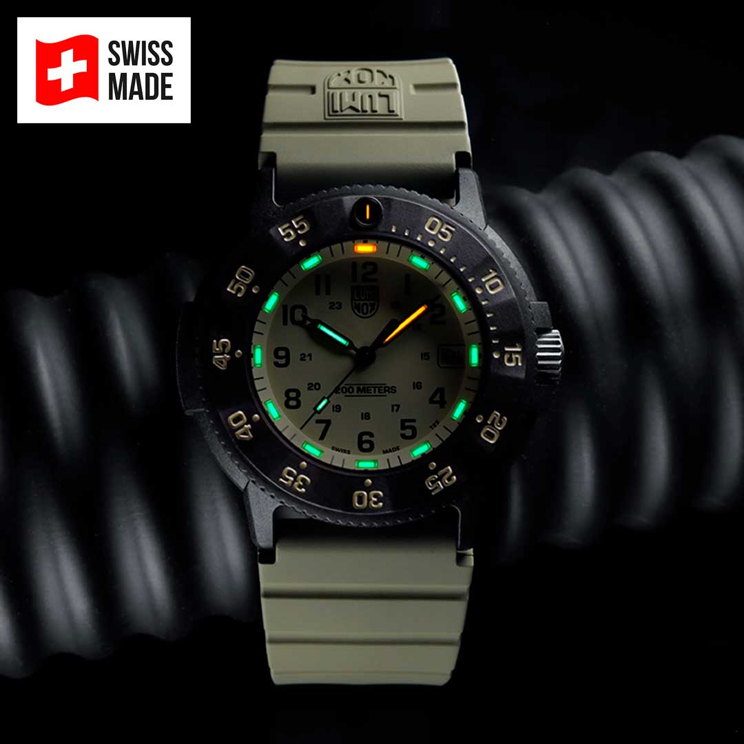 RELÓGIO LUMINOX NAVY SEAL EVO 3010.EVO.S *Safira *43mm *Swiss Made
