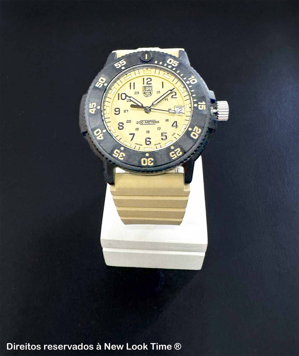 RELÓGIO LUMINOX NAVY SEAL EVO 3010.EVO.S *Safira *43mm *Swiss Made