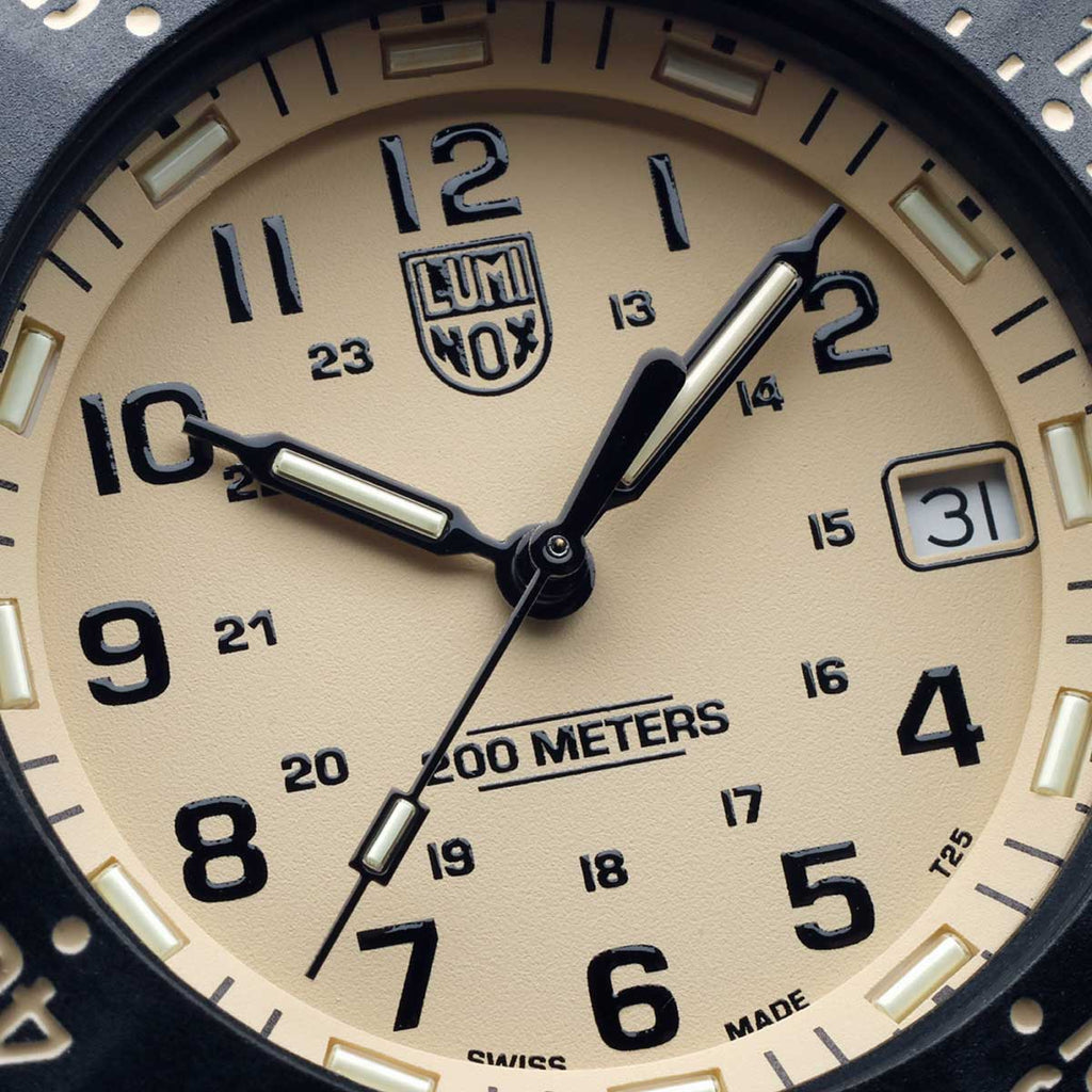 RELÓGIO LUMINOX NAVY SEAL EVO 3010.EVO.S *Safira *43mm *Swiss Made