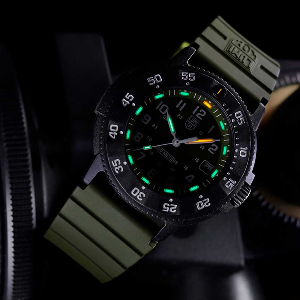 RELÓGIO LUMINOX NAVY SEAL EVO 3013.EVO.S *Safira *43mm *Swiss Made