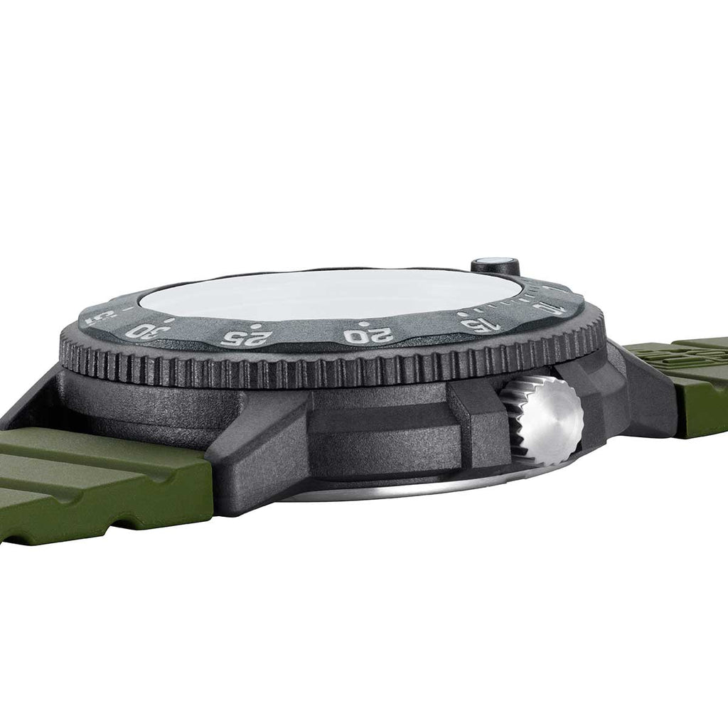 RELÓGIO LUMINOX NAVY SEAL EVO 3013.EVO.S *Safira *43mm *Swiss Made
