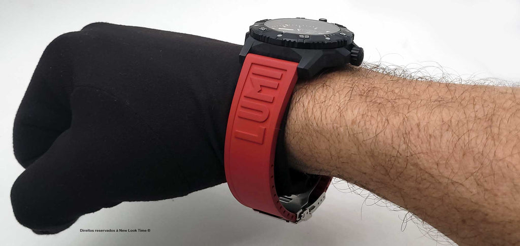 RELÓGIO LUMINOX AUTOMÁTICO MASTER CARBON SEAL 3875 *Safira *45 MM *Swiss Made