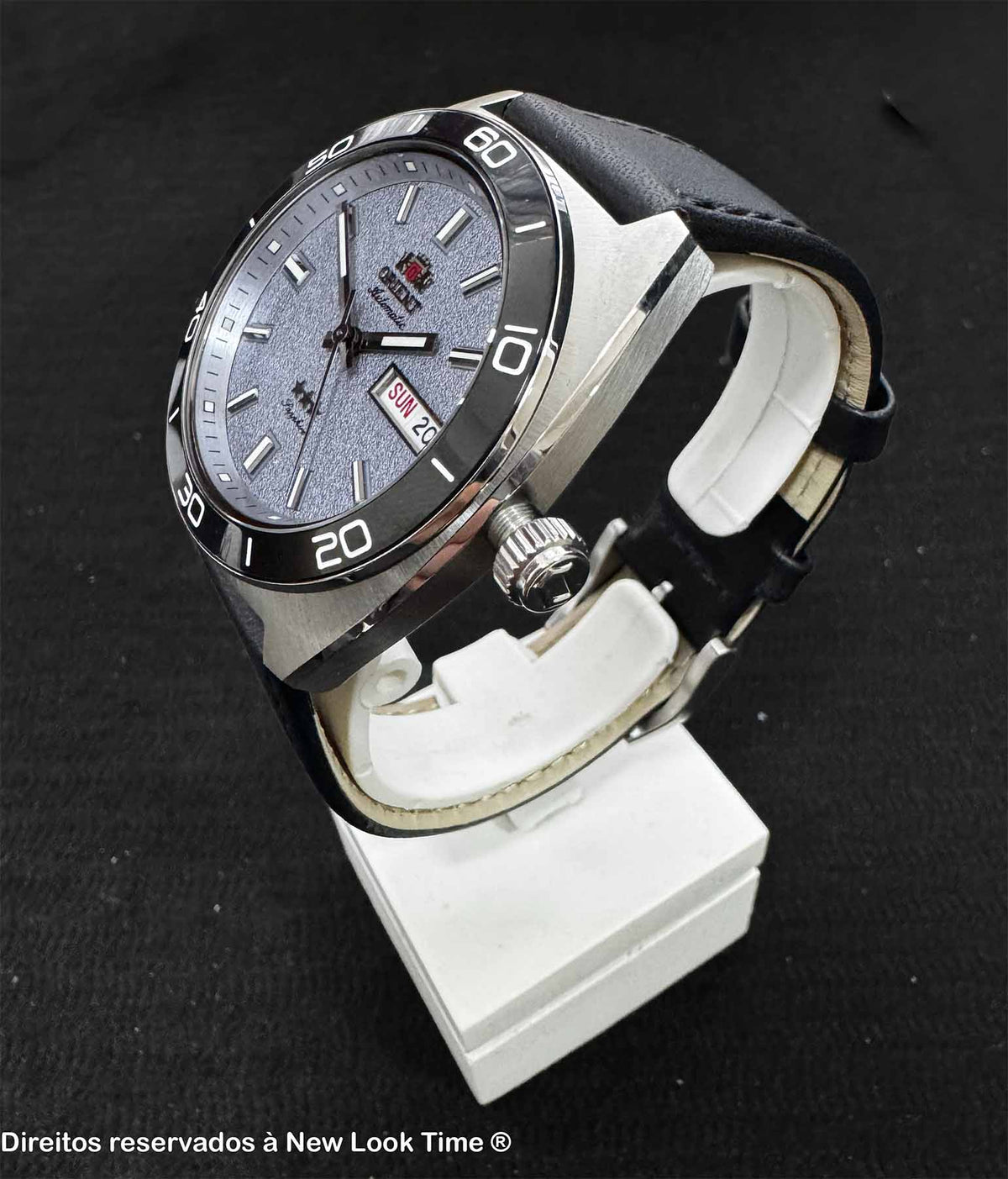 Relógio ORIENT Automático 3 Estrelas Elegance YN6SC019 A1PX