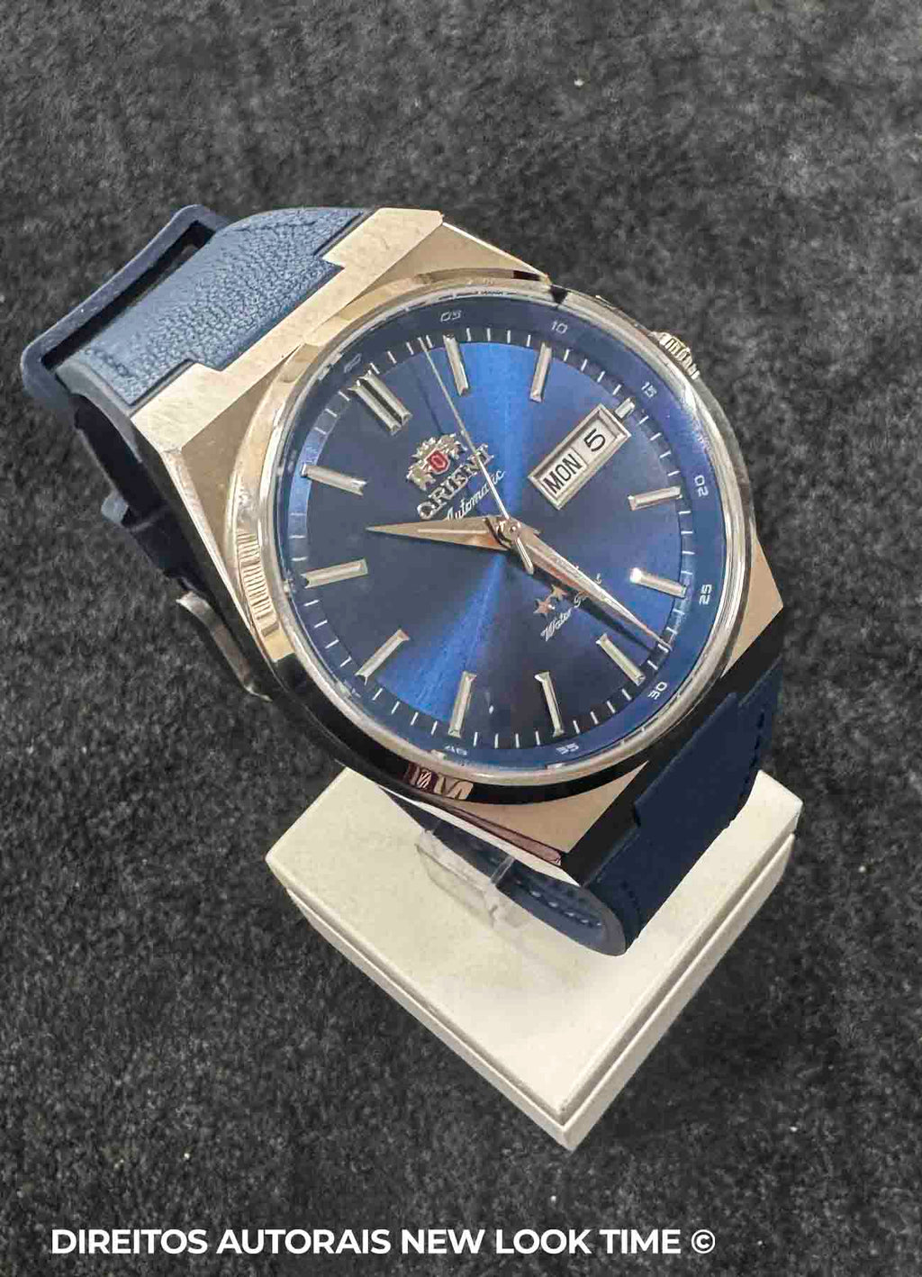 Relógio ORIENT Automático 3 Estrelas Elegance YN6SC020 D1DX *38mm