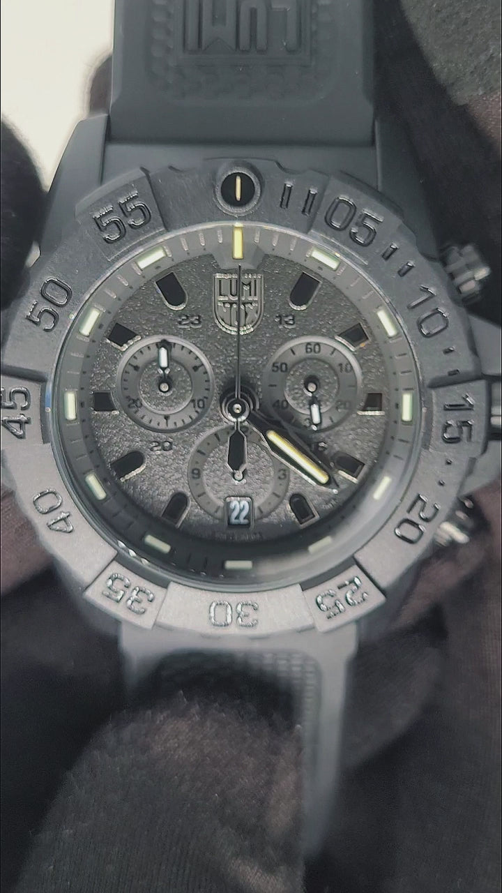 RELÓGIO LUMINOX NAVY SEAL CHRONOGRAPH 3581 BLACKOUT *45mm *Swiss Made